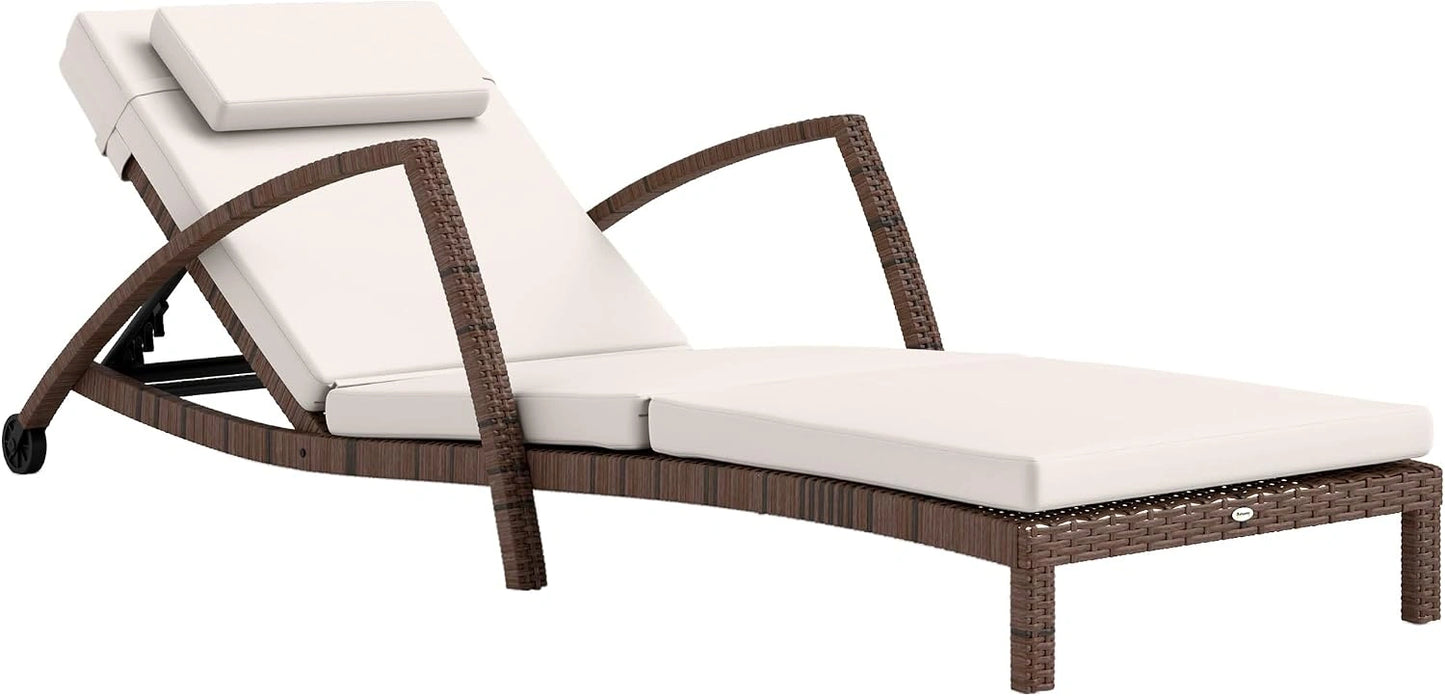 Outsunny Bain de Soleil Dossier Réglable avec roulettes Marron et Beige, Chaise Longue en Résine Tressée, Transat Jardin Extérieur Terrasse, Coussin