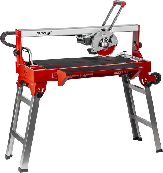 DEDRA DED7817 Coupe-carreaux électrique 800 W, longueur de coupe 720 mm, disque diamant 200 x 25,4 mm, coupe en diagonale 500 mm, table 780 x 390 mm.