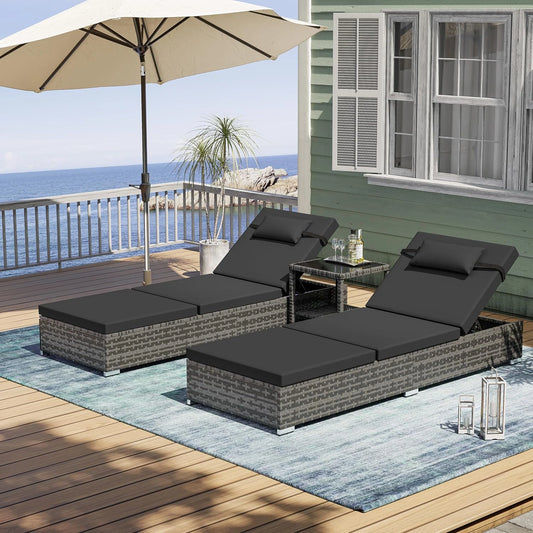 UDPATIO Lot de 2 Chaises Longues de Jardin avec Table, Rotin Gris et Coussin Gris, Bain de Soleil 5 Positions de Réglage, Charge 160 kg, pour Terrasse
